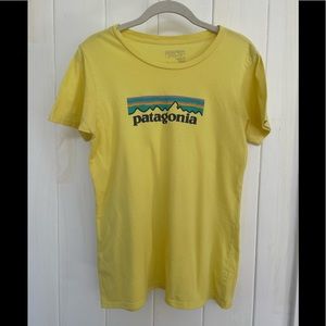 Patagonia Yellow Short Sleeve T-shirt Size Small